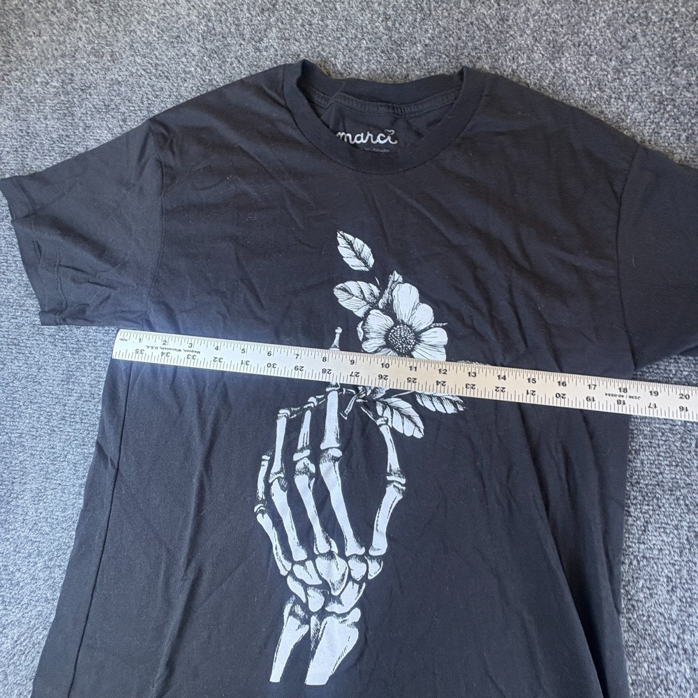 Marci Skeleton Hand Rose T-Shirt Mens Medium Black Graphic Cotton Short Sleeve - Picture 3 of 6